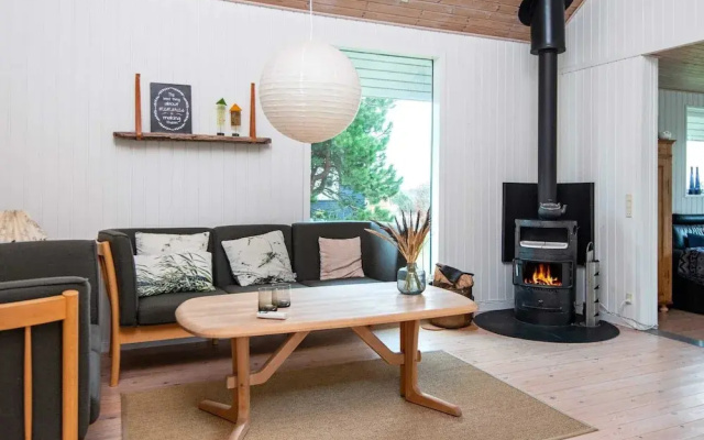 8 Person Holiday Home in Ebeltoft-by Traum