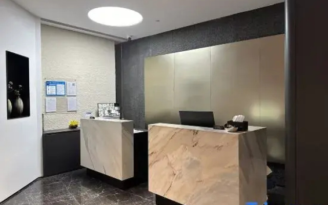 HtHotel(Dongguan TangxiaHigh-speedRailwaySouthStationBeanch)