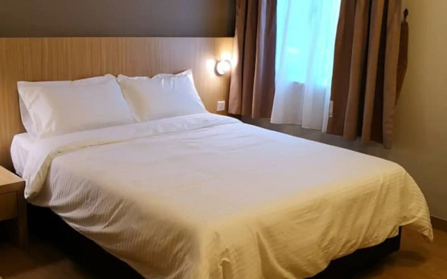 Walk In Hotel