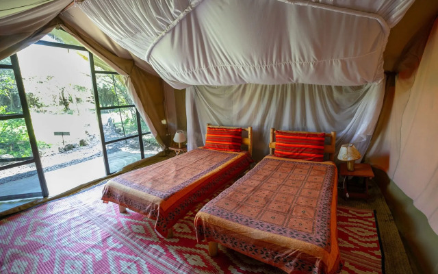 Punda Milias Lodge