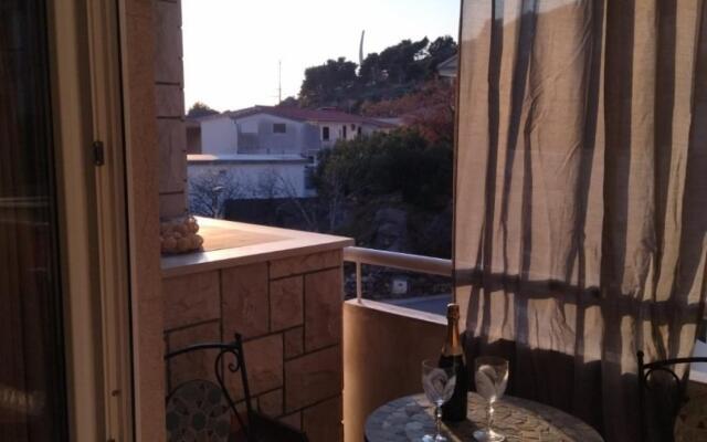 Vela - With Own Parking - A1(2)