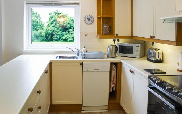 Pendower Apartment