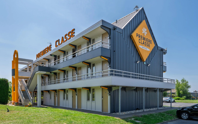 Premiere Classe Bourges (6 kms du centre-ville)