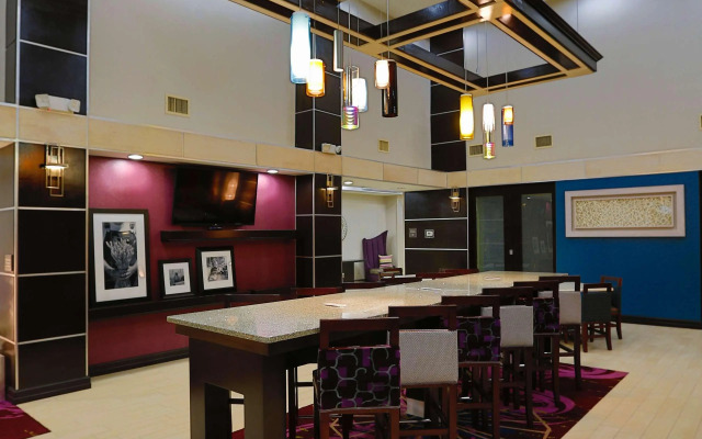 Hampton Inn & Suites Missouri City, TX