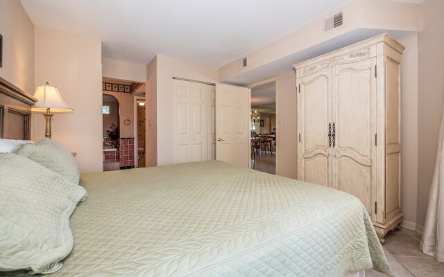 Yacht Club 7536 by Vtrips