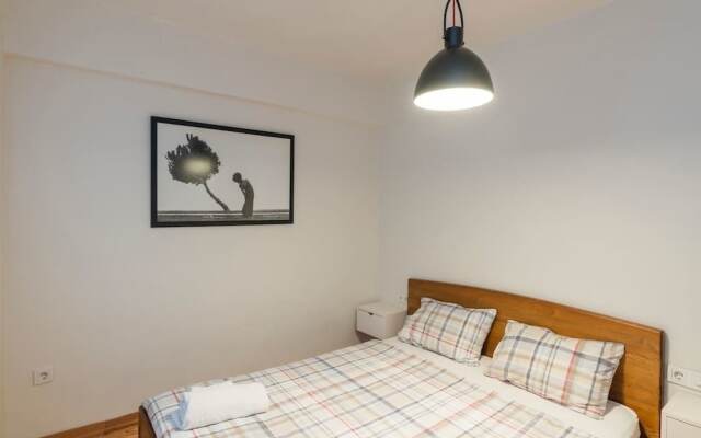 City Style Penthouse in Downtown