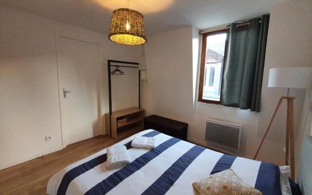 Vue sur les toits, 35m2 hyper centre Honfleur