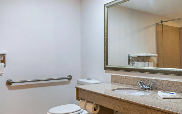 Motel 6 New Orleans, LA - Near Downtown