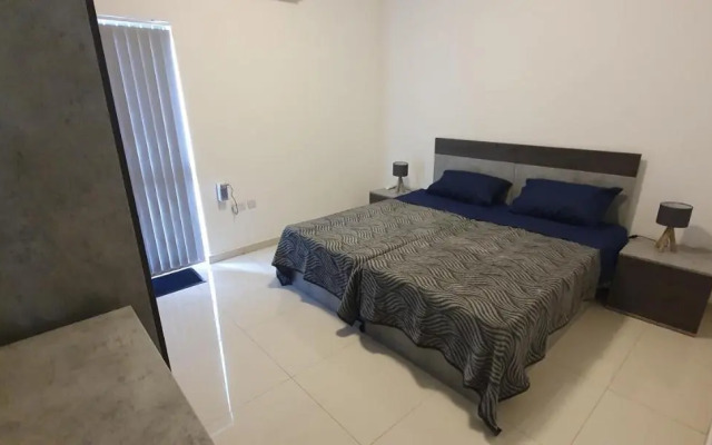 SB3 - Stylish PENTHOUSE - Superb Location Msida
