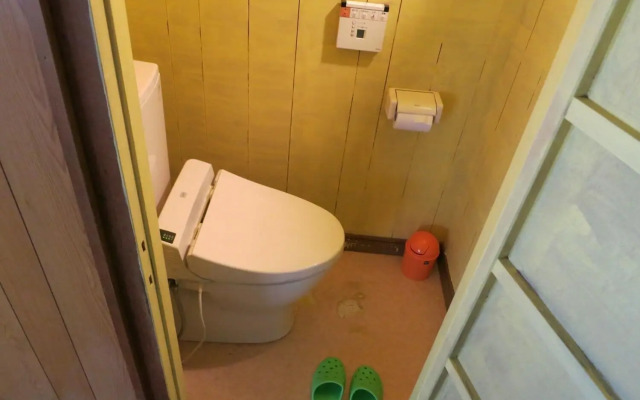 Guest House Nishiki - Hostel