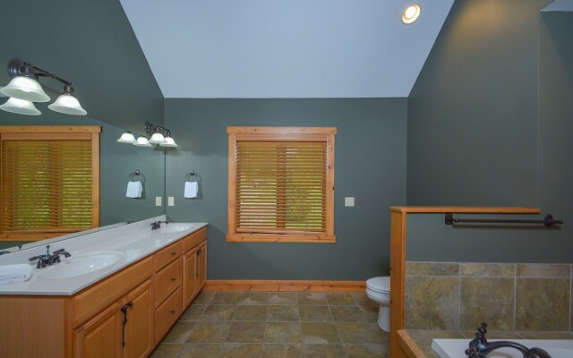 Coppertop Lodge Four Bedroom Holiday Home