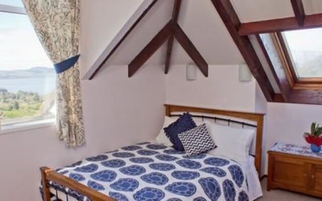 Lakeview Heights B&B Farmstay