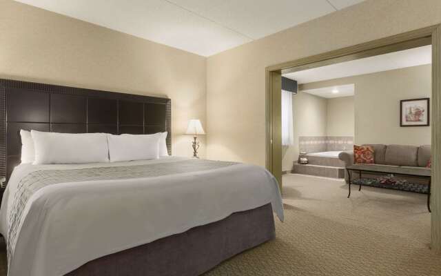 Travelodge by Wyndham Winnipeg East