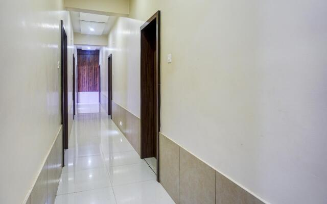 Capital O 82349 Sangam Lodge