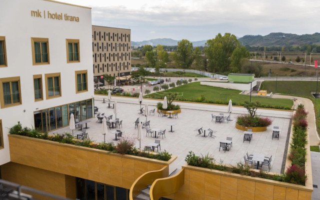 mk | hotel tirana
