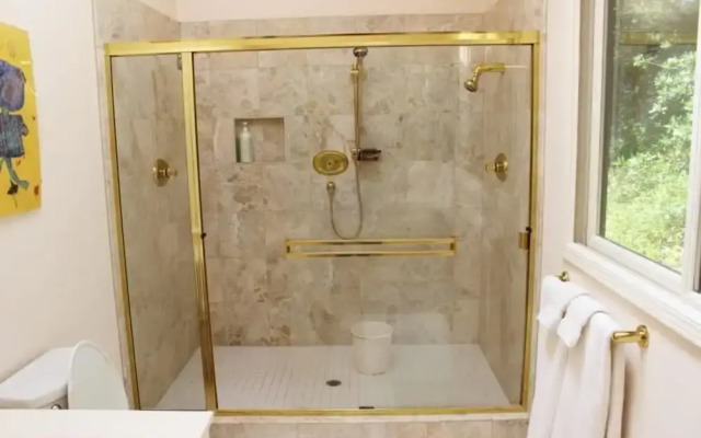 Glen Cameron Country Estate