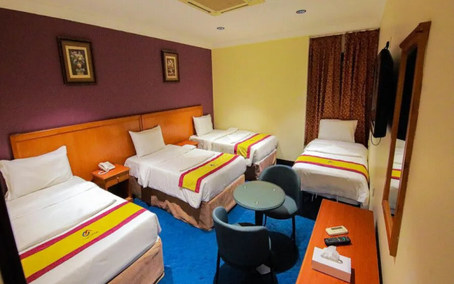 Orouk Al Zahab Al Makeya