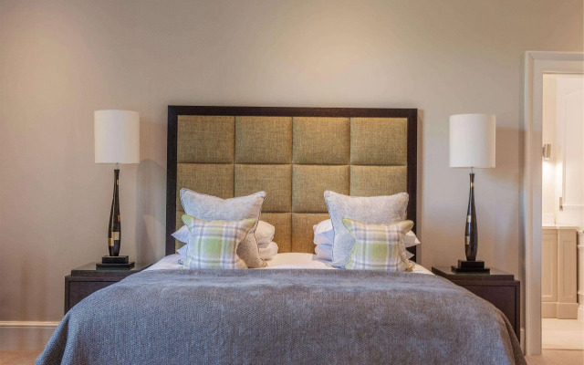 Oatlands Park Hotel