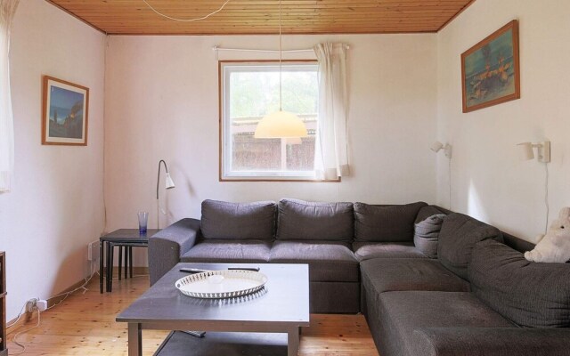 6 Person Holiday Home in Hojby