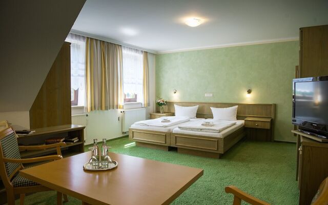Flair Waldhotel Mellestollen