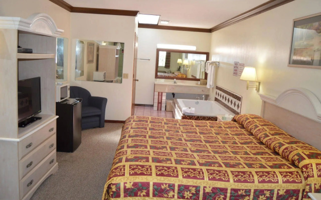 Economy Inn - Akron