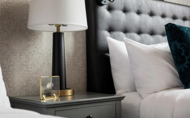 The Foundry Hotel Asheville, Curio Collection by Hilton