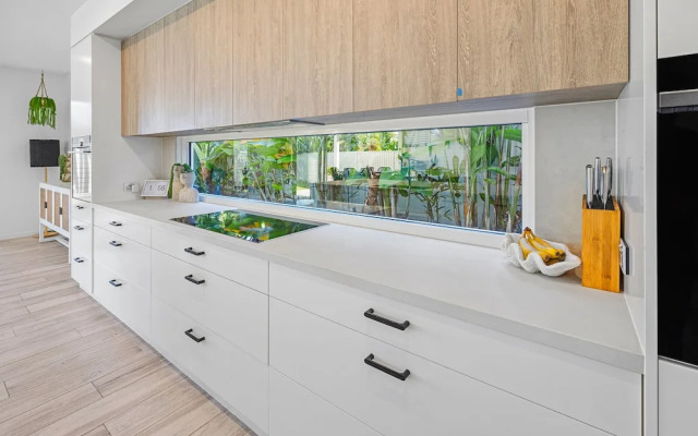 Beach Home in Burleigh Waters