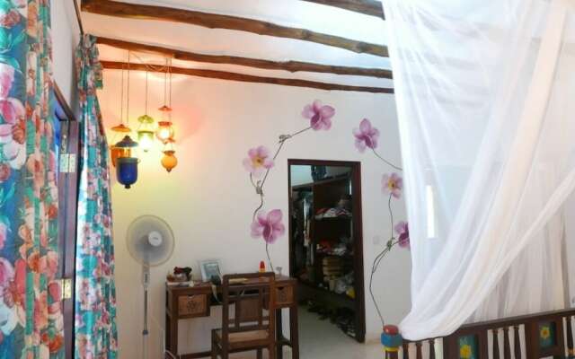 Maembe House