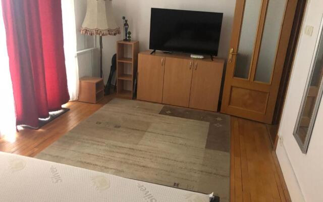 R31 Residence - Victor Hugo BAM