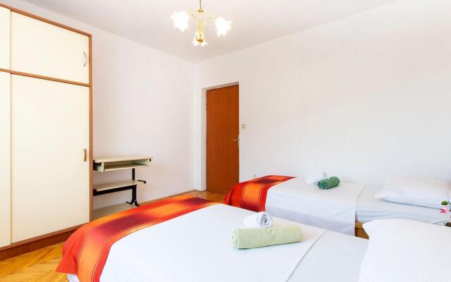 Welcoming Apartment in Tribanj With Terrace