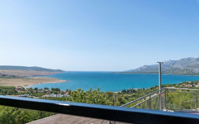 Stunning Apartment in Rovanjska With 3 Bedrooms and Wifi