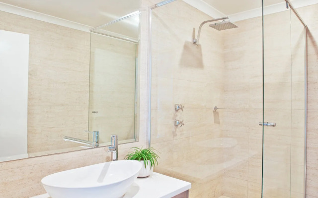 Cottesloe Beach Hotel