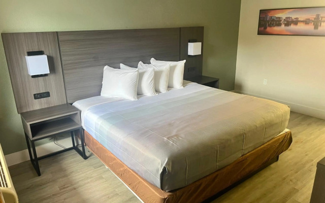 Quality Inn & Suites Orlando East - UCF Area