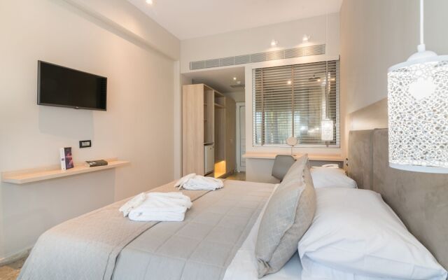 Venus Hotel & Suites