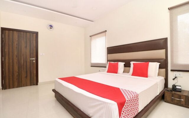 OYO 66329 Hotel Bms Pride