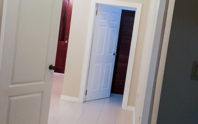 2 Bdrm Apartment at Runaway Bay