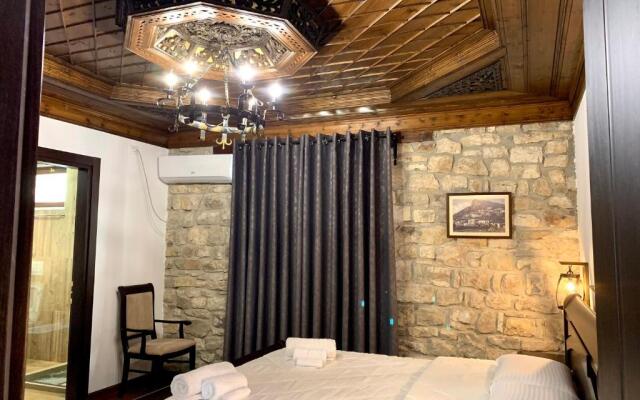 White House Berat
