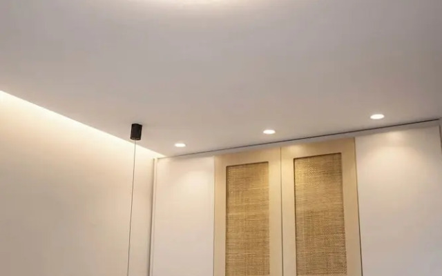 Demmi Central 2BR Designer Apt