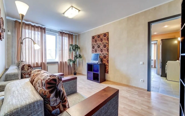 AG Apartment Bolshevikov 5