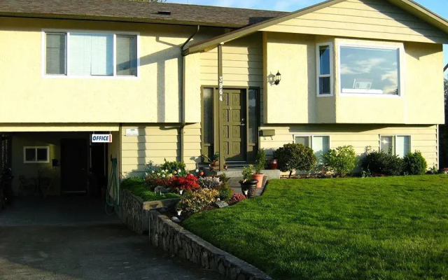 Royal Pacific Charters & Suites