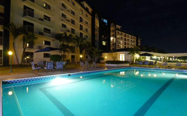Oceanview Hotel & Residences