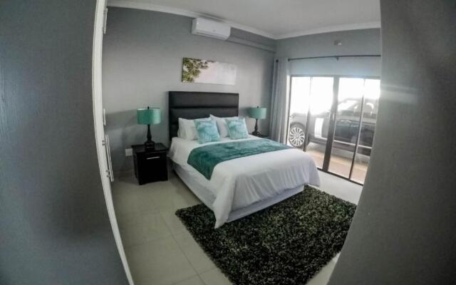 Condo Villas On Marine Drive