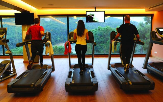 Country Lodge Hotel & Resort