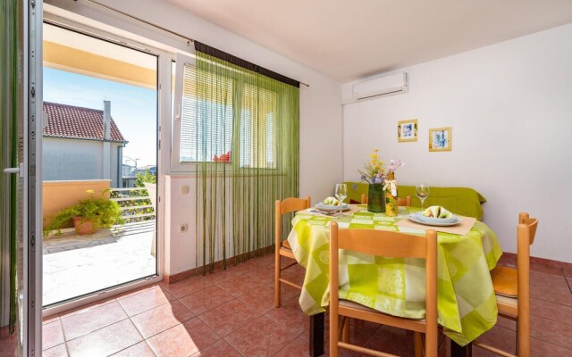 Stunning Apartment in Drage With 2 Bedrooms and Wifi
