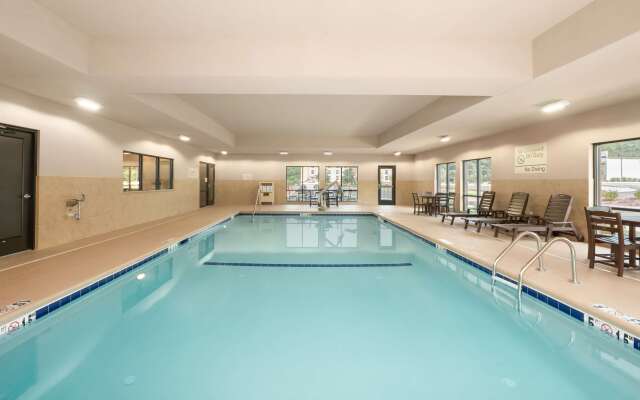 Hampton Inn & Suites Lavonia