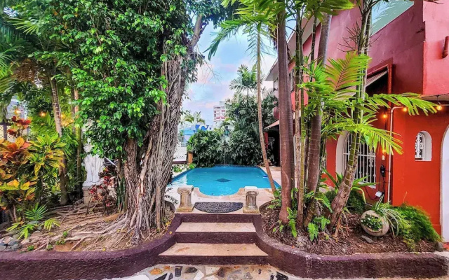 Luxurious San Juan Villa w/ Pool - Walk to Beach!