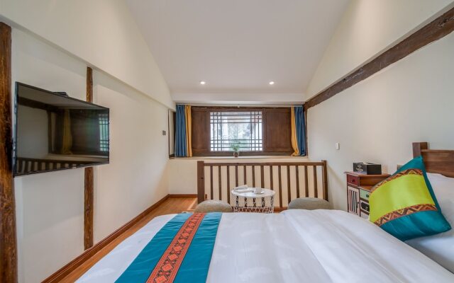 Hua Linglong Courtyard Inn