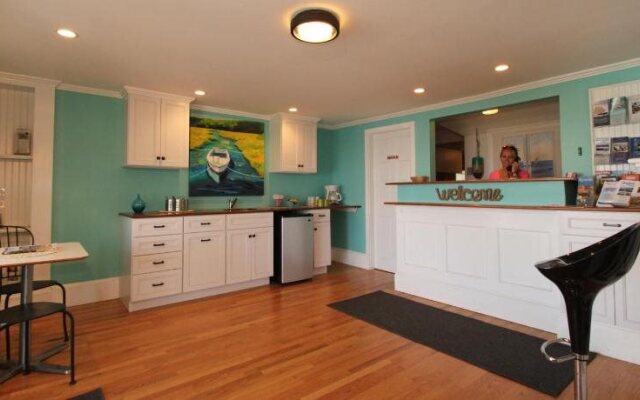 Eagle House Beachside Motel