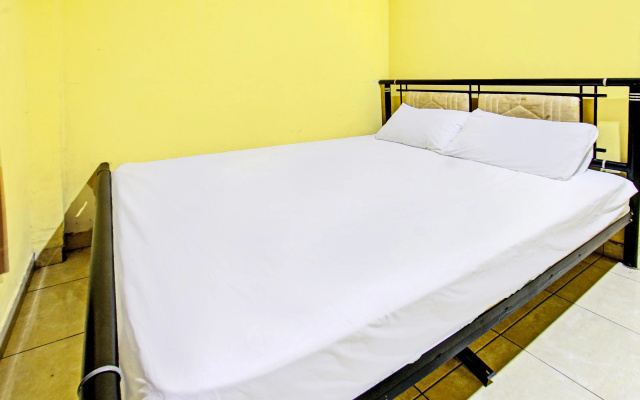 Hotel O Kos Agi Mataram Near Masjid Hissoh Al-Faham – Guest Rooms – Mataram