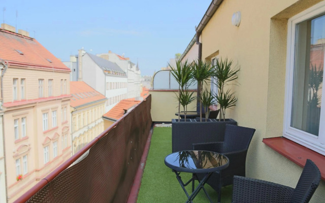 Charles Square Apartments